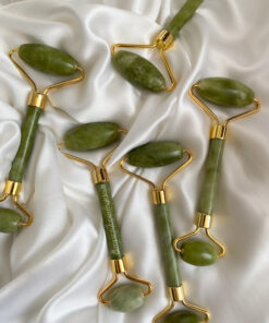 Alternative view of Jade Face Roller